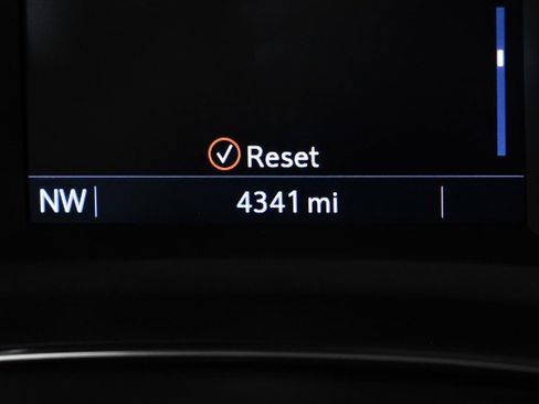 Used 2023 Chevrolet TrailBlazer ACTIV w/ Technology Package FWD image 20