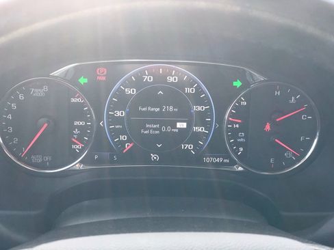 Used 2020 GMC Acadia SLT w/ Driver Alert Package II image 18