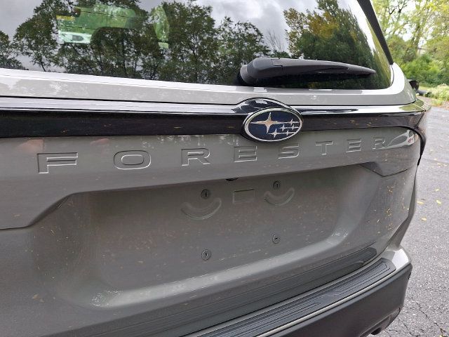 Used 2025 Subaru Forester Limited AWD/4WD image 53