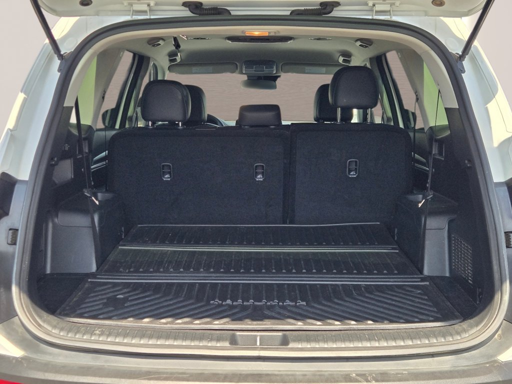 Used 2022 Kia Telluride LX FWD image 12
