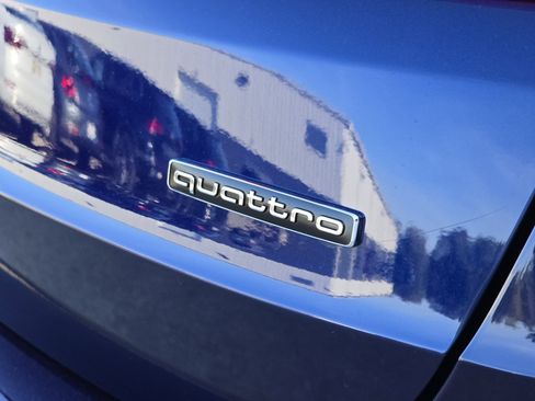 New 2025 Audi Q3 2.0T Premium image 11