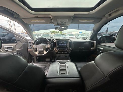 Used 2018 GMC Sierra 1500 Denali w/ Denali Ultimate Package AWD/4WD image 8