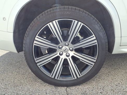 Certified 2023 Volvo XC90 T8 Ultimate w/ Protection Package Premier AWD/4WD image 6