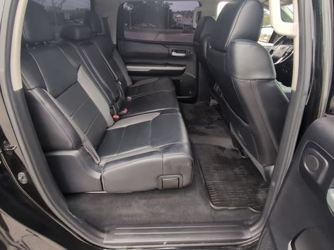 Used 2018 Toyota Tundra Limited w/ Limited Premium Package AWD/4WD image 29