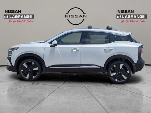 Used 2025 Nissan Kicks SR FWD image 8