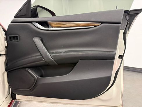 Used 2018 Maserati Ghibli S Q4 image 31