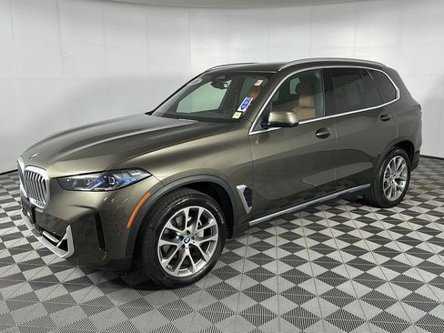 Used 2026 BMW X5 xDrive40i w/ Premium Package AWD/4WD image 7