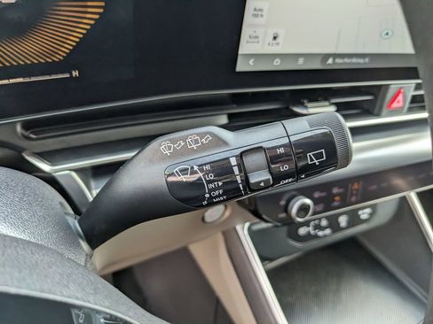 Certified 2026 Kia Carnival LX image 35