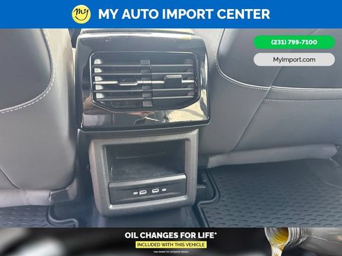 Used 2025 Volkswagen ID.4 Pro AWD/4WD image 25