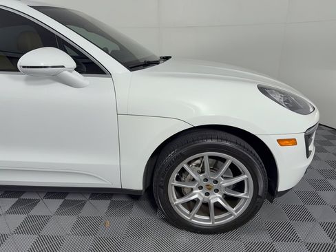 Certified 2018 Porsche Macan S AWD/4WD image 13