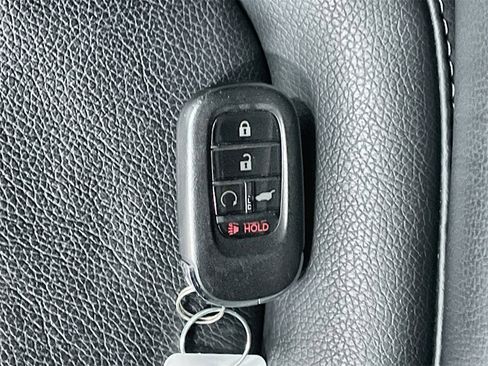 Used 2023 Honda Pilot EX-L image 33