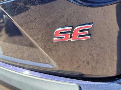 Used 2020 Toyota Corolla SE w/ Carpet Mat Package (TMS) FWD image 17