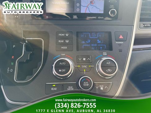 Used 2020 Toyota Sienna Limited Premium w/ Carpet Mat Package AWD/4WD image 24