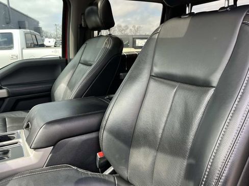 Certified 2020 Ford F150 Lariat image 30