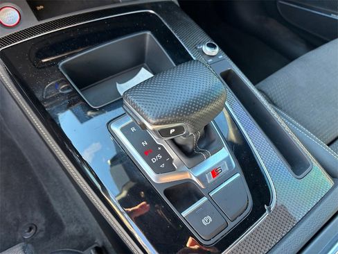 Used 2022 Audi SQ5 Prestige w/ Prestige Package image 19