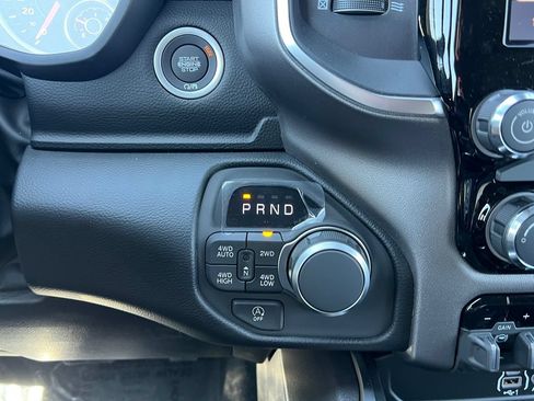 New 2026 RAM 1500 4x4 Crew Cab image 23