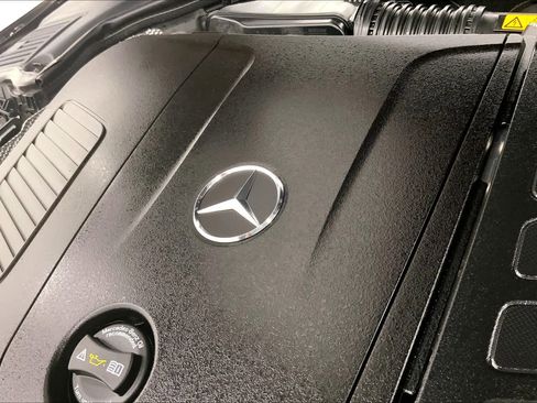 Used 2023 Mercedes-Benz C 300 Sedan image 32