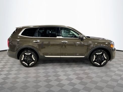 Used 2025 Kia Telluride S AWD/4WD image 5
