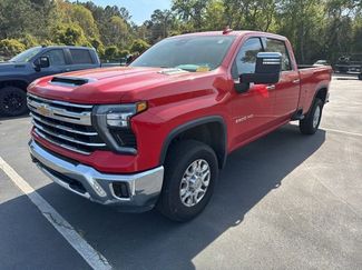 Used 2024 Chevrolet Silverado 2500 LTZ video 1