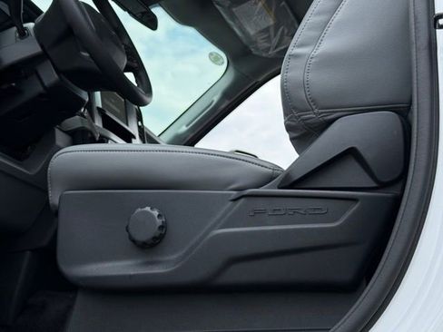 New 2026 Ford F550 4x4 Regular Cab Super Duty image 29