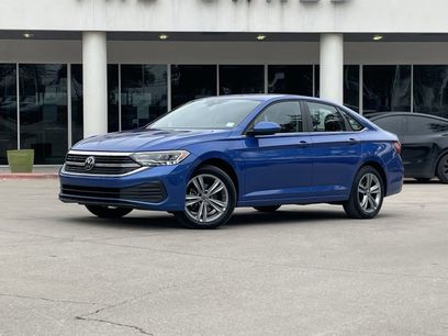 Used 2024 Volkswagen Jetta SE