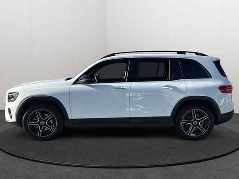 Used 2026 Mercedes-Benz GLB 250 4MATIC image 3