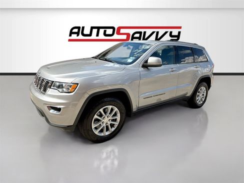 Used 2021 Jeep Grand Cherokee Laredo X image 3