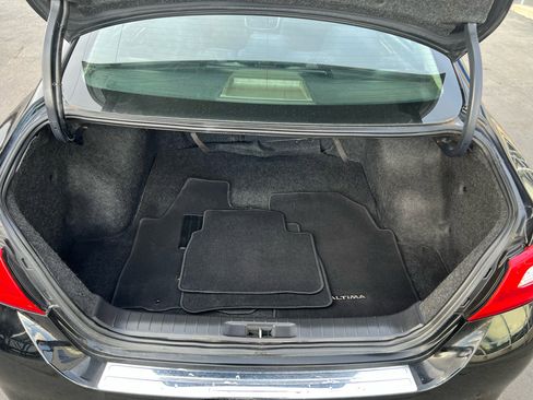 Used 2017 Nissan Altima 2.5 SV w/ Convenience Package image 13