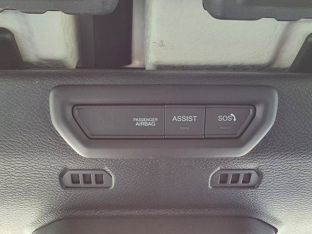Used 2022 Jeep Wrangler Unlimited Sahara AWD/4WD image 17