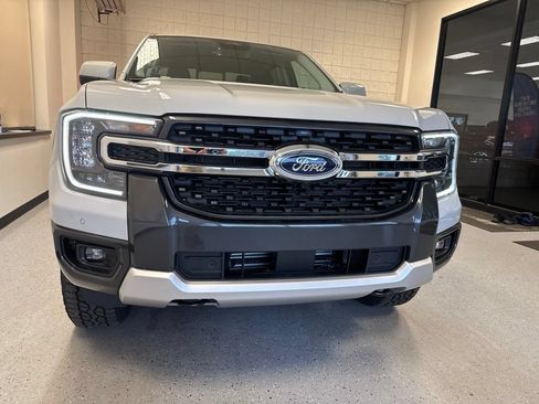 New 2026 Ford Ranger Lariat w/ FX4 Off-Road Package AWD/4WD image 9