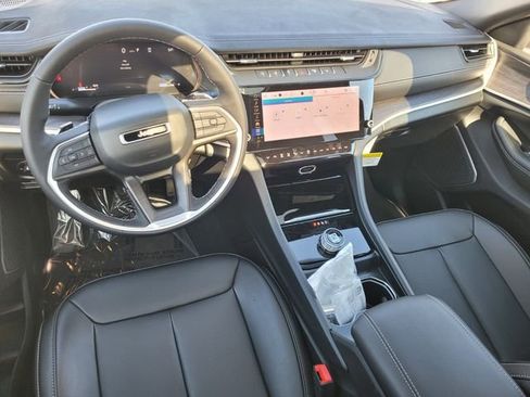 New 2026 Jeep Grand Cherokee Limited w/ Limited Altitude Package image 9