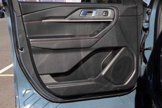 New 2026 Ford Explorer ST-Line w/ ST-Line Street Pack AWD/4WD image 16