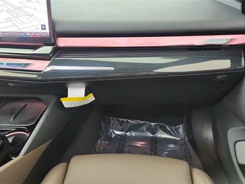 Used 2025 BMW 540i xDrive 540i xDrive image 36