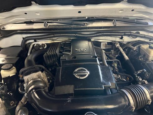 Used 2016 Nissan Frontier SV image 18