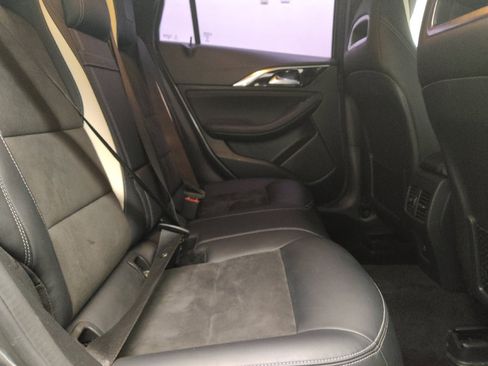 Used 2019 INFINITI QX30 Sport FWD image 19
