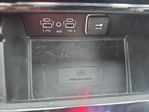 Used 2025 Jeep Grand Cherokee Laredo X w/ Luxury Tech Group I AWD/4WD image 32