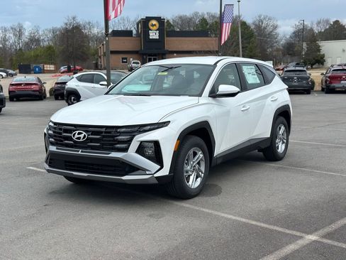 New 2026 Hyundai Tucson SE FWD image 3