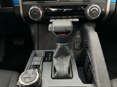 Used 2025 Toyota Tacoma TRD Off-Road image 23
