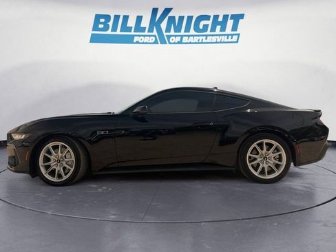 Used 2024 Ford Mustang GT Premium RWD image 2