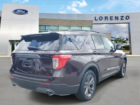 Used 2023 Ford Explorer XLT w/ Equipment Group 202A image 5