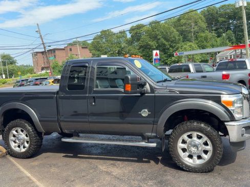 Used 2015 Ford F250 Lariat w/ Lariat Interior Package AWD/4WD image 5
