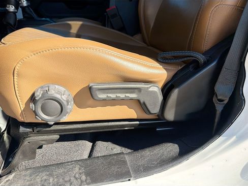 Used 2021 Jeep Wrangler Unlimited Rubicon w/ LED Lighting Group image 24