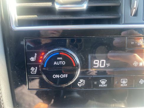 Used 2024 Nissan Armada Platinum w/ Captain's Chairs Package image 26