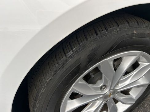 Used 2025 Chevrolet Malibu LT image 36