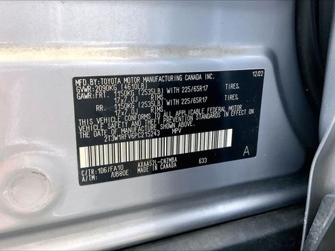 Used 2023 Toyota RAV4 XLE w/ Convenience Package FWD image 32