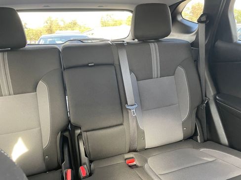 Used 2025 Chevrolet Blazer LT image 37