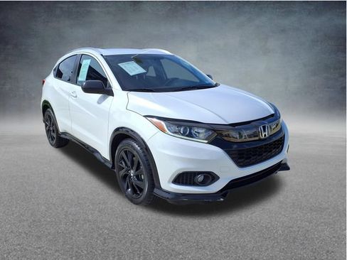 Used 2021 Honda HR-V Sport image 3
