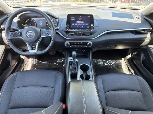 Used 2022 Nissan Altima 2.5 SV FWD image 19