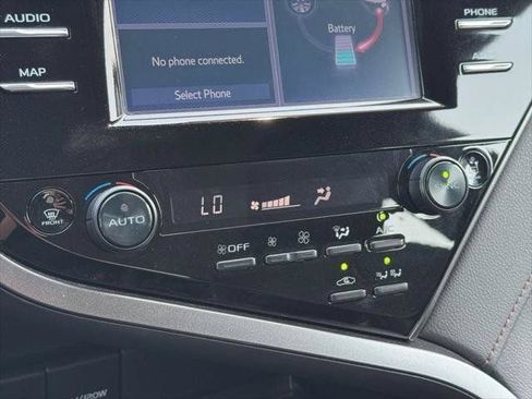 Used 2019 Toyota Camry LE FWD image 54