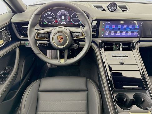 New 2026 Porsche Panamera 4 image 26